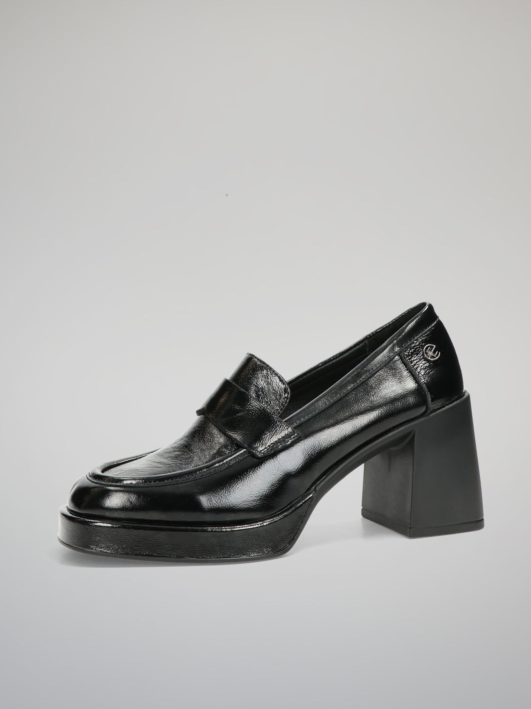 LEATHER SHOES - BLACK