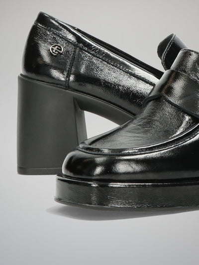 LEATHER SHOES - BLACK