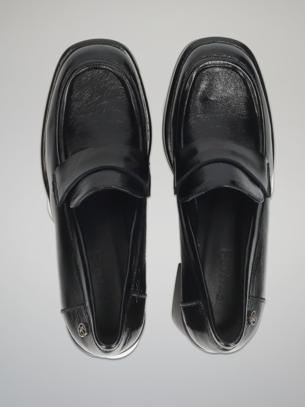 LEATHER SHOES - BLACK