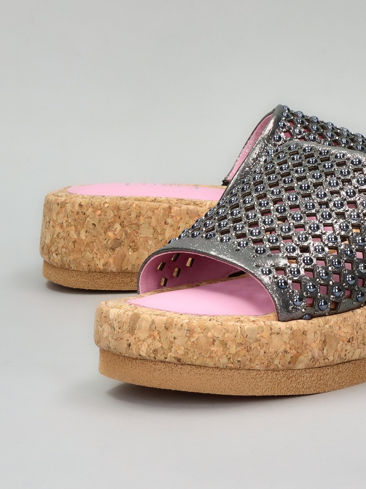 STYLISH SLIPPERS - METALLIC