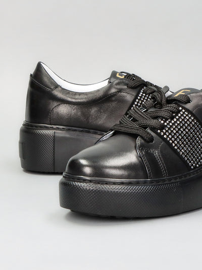 LEATHER SNEAKER - BLACK