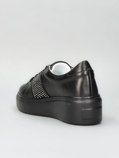 LEATHER SNEAKER - BLACK