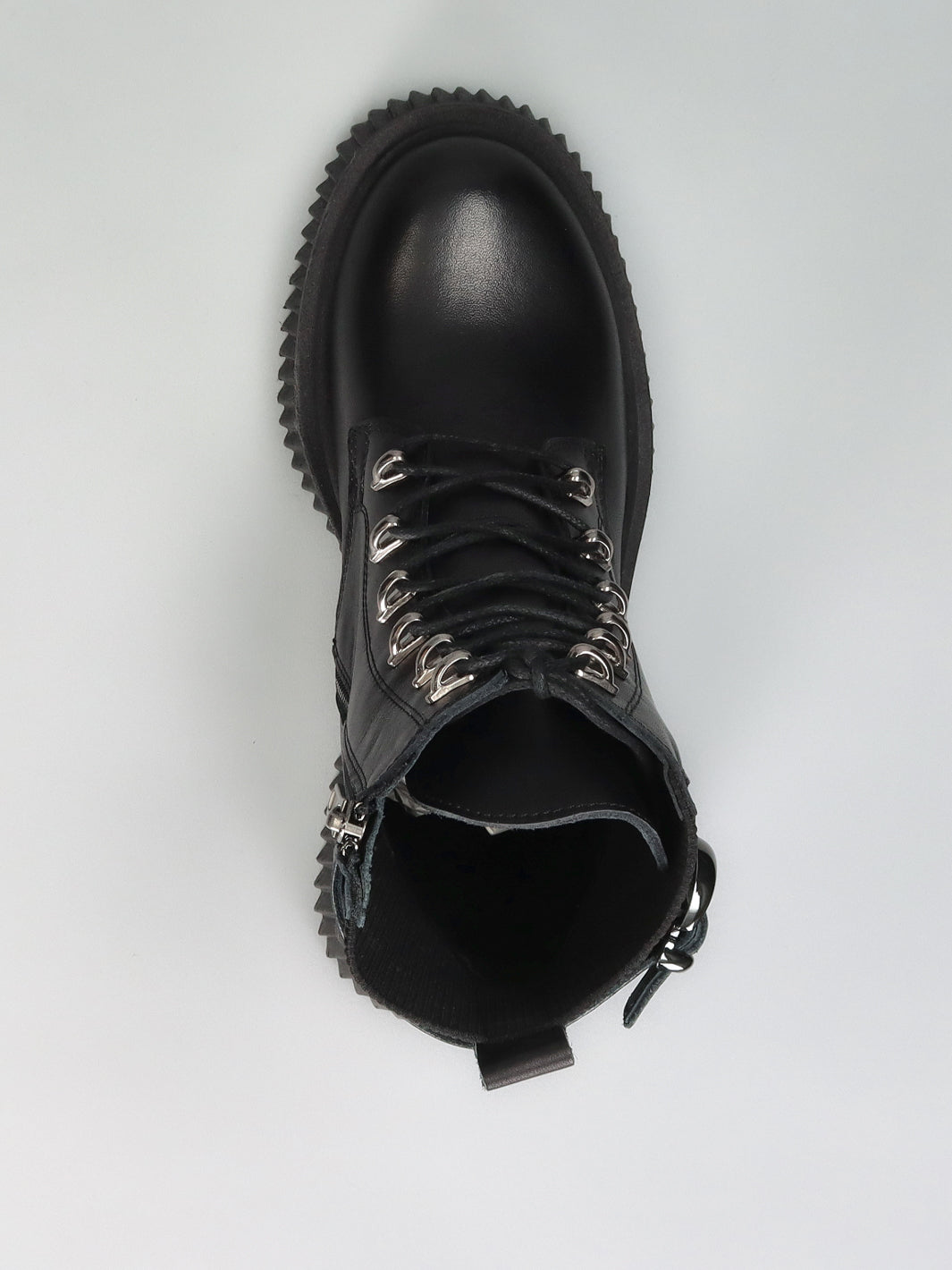 LEATHER ANKLE BOOTS - BLACK