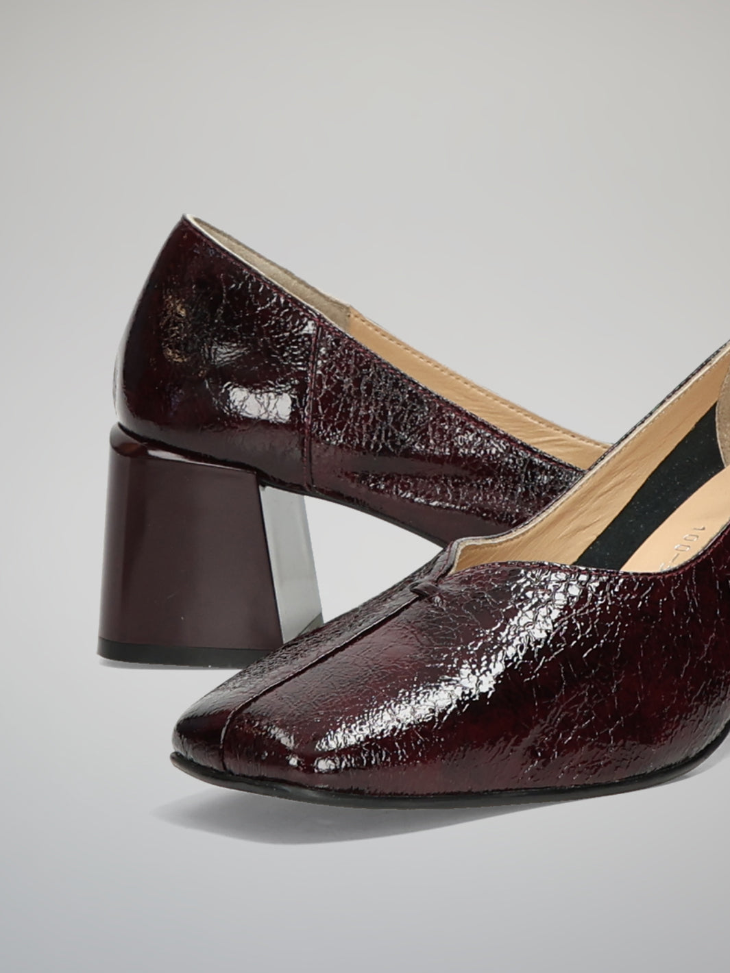 LEATHER PUMPS - BURGUNDY