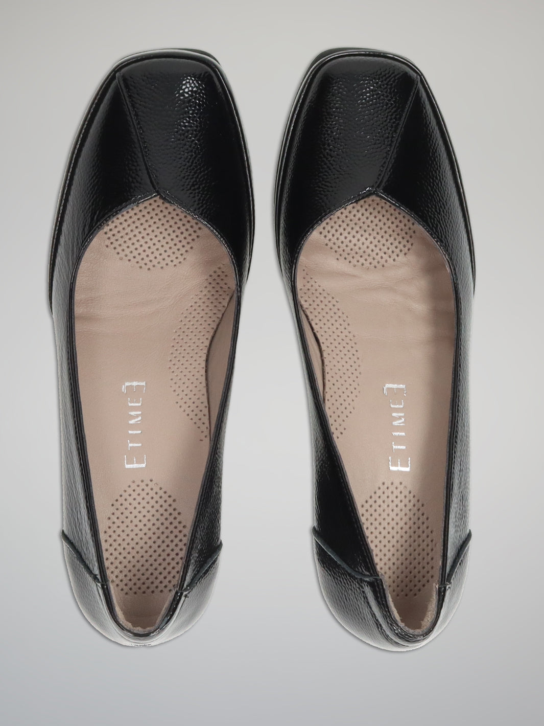 LEATHER PUMPS - BLACK