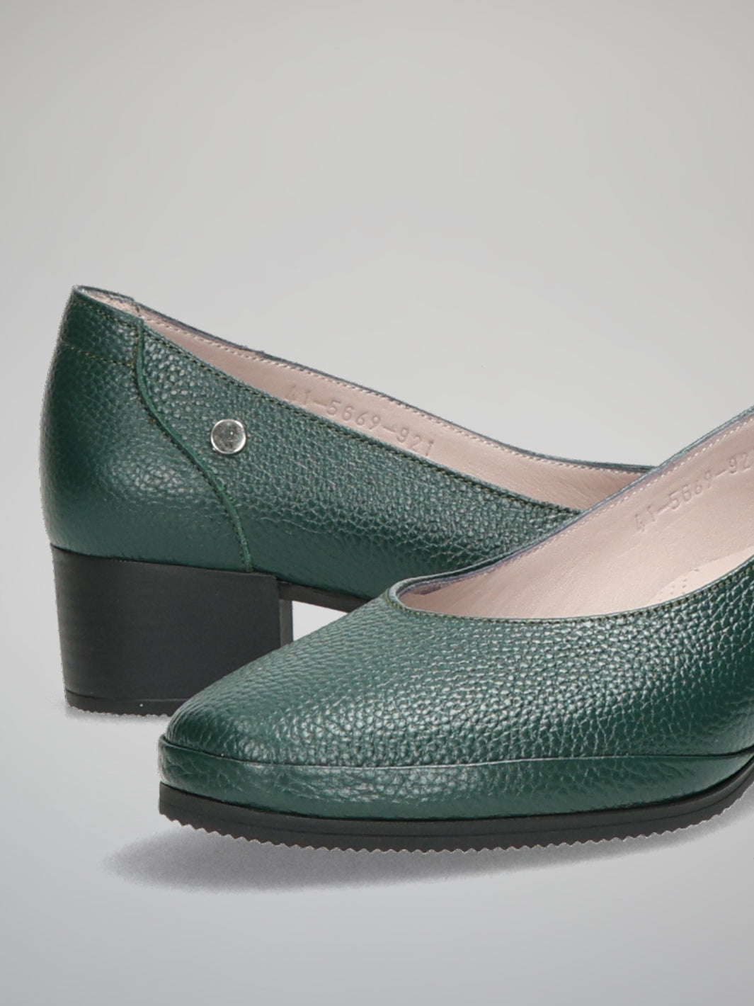 LEATHER PUMPS - GREEN