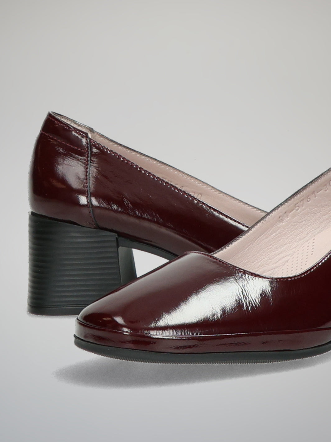LEATHER PUMPS - BURGUNDY