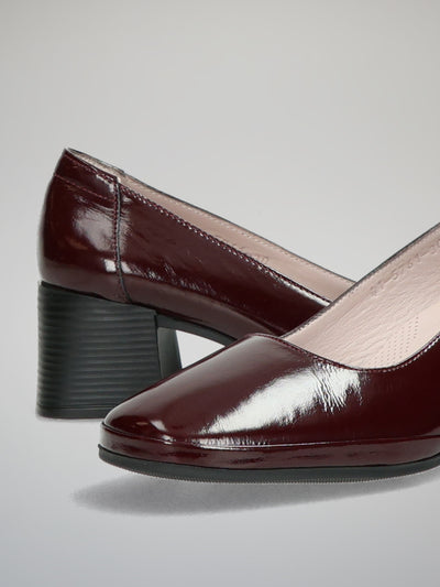 LEATHER PUMPS - BURGUNDY