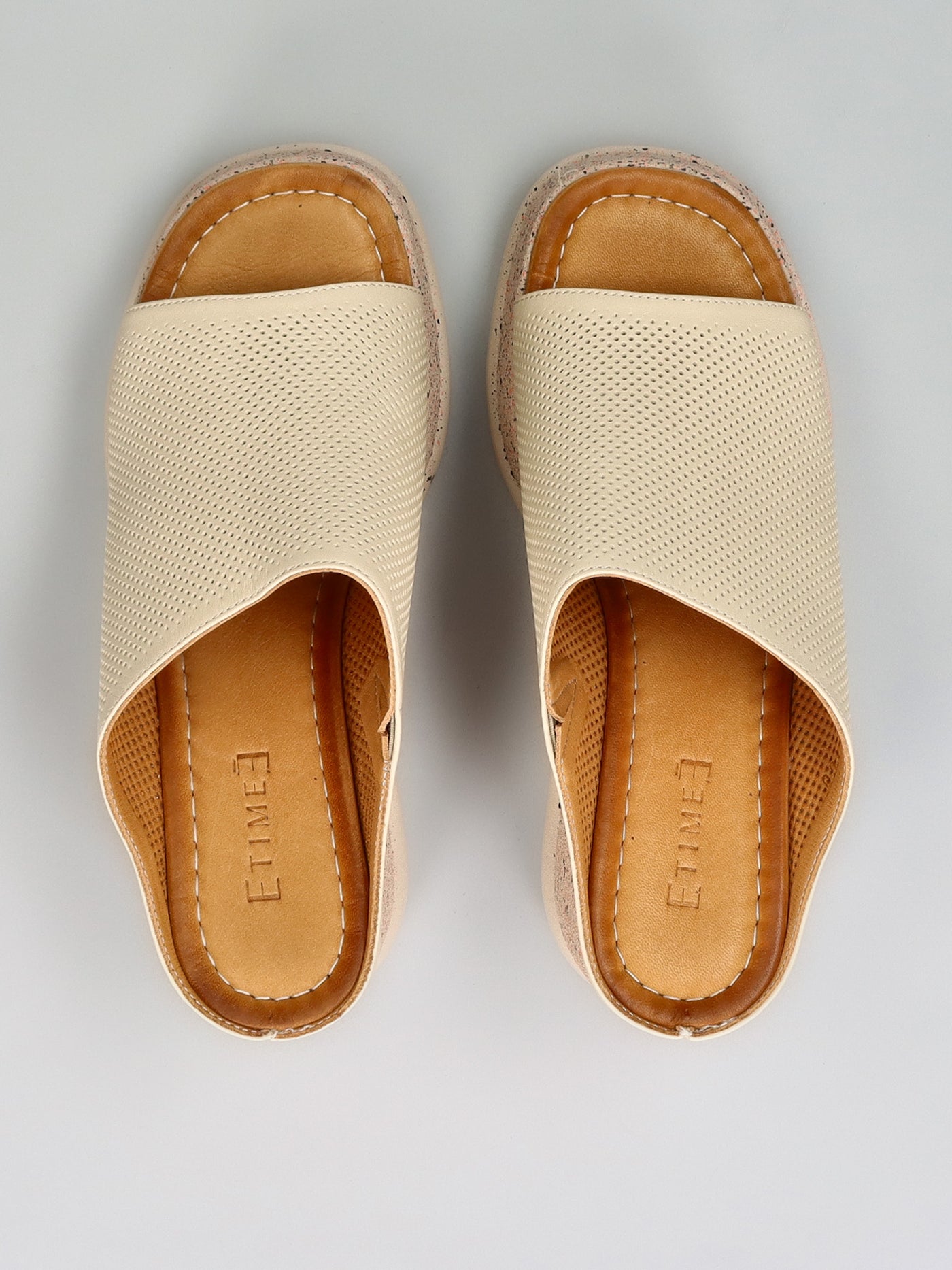 LEATHER SLIPPERS- BEIGE