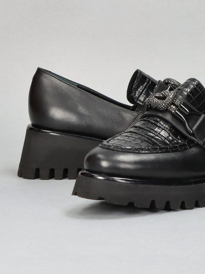 LEATHER LOW SHOES - BLACK