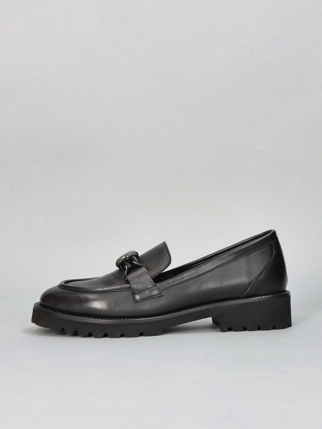 LEATHER LOW SHOES - BLACK