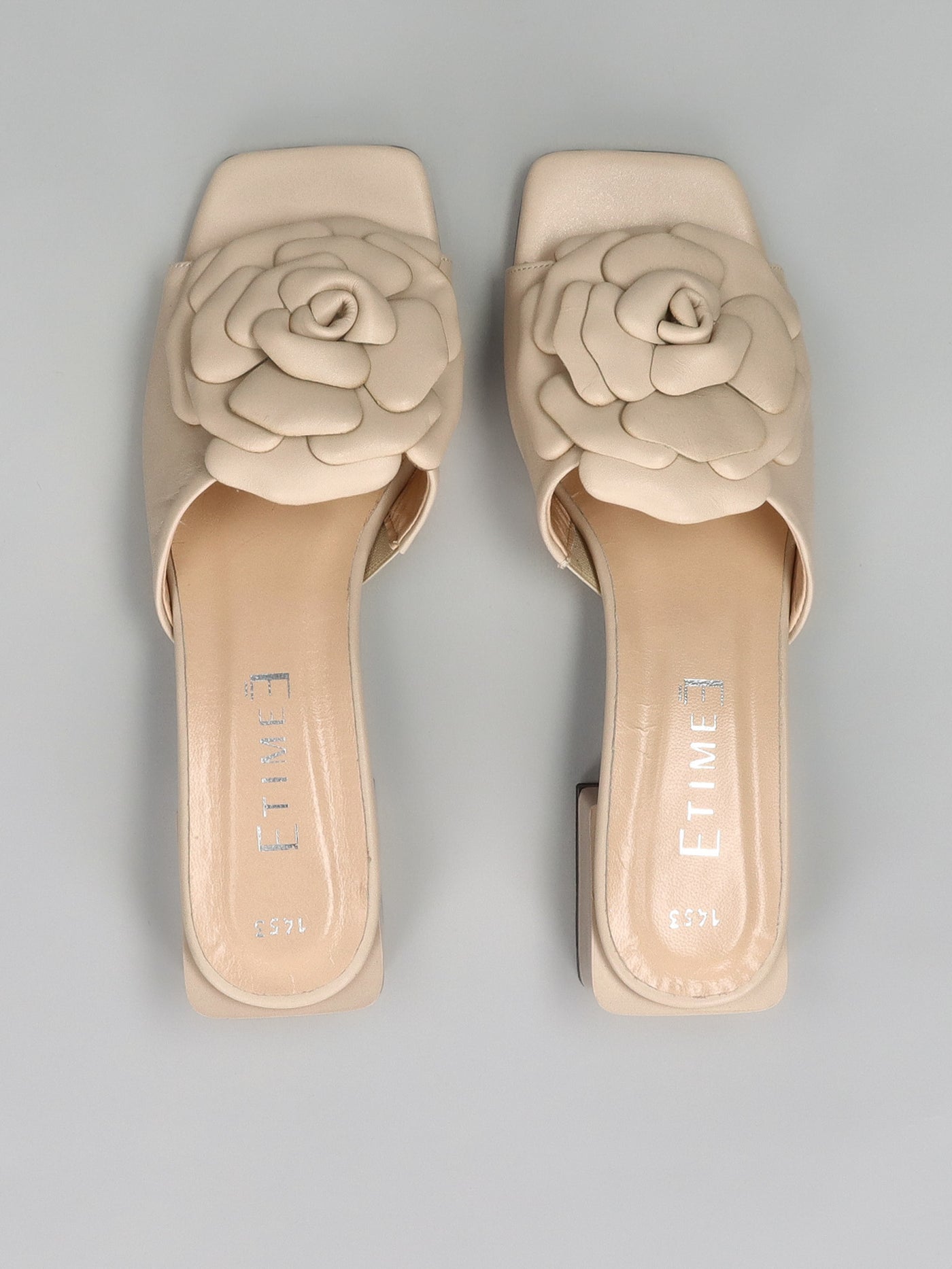 LEATHER SLIPPERS - BEIGE