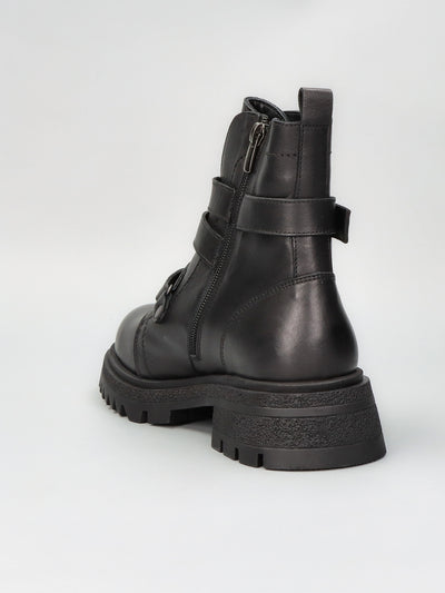 LEATHER ANKLE BOOTS - BLACK