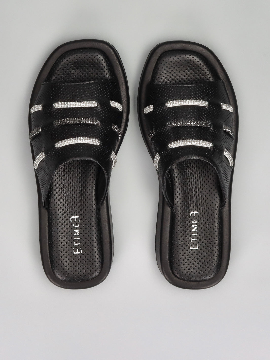 LEATHER SANDALS - BLACK