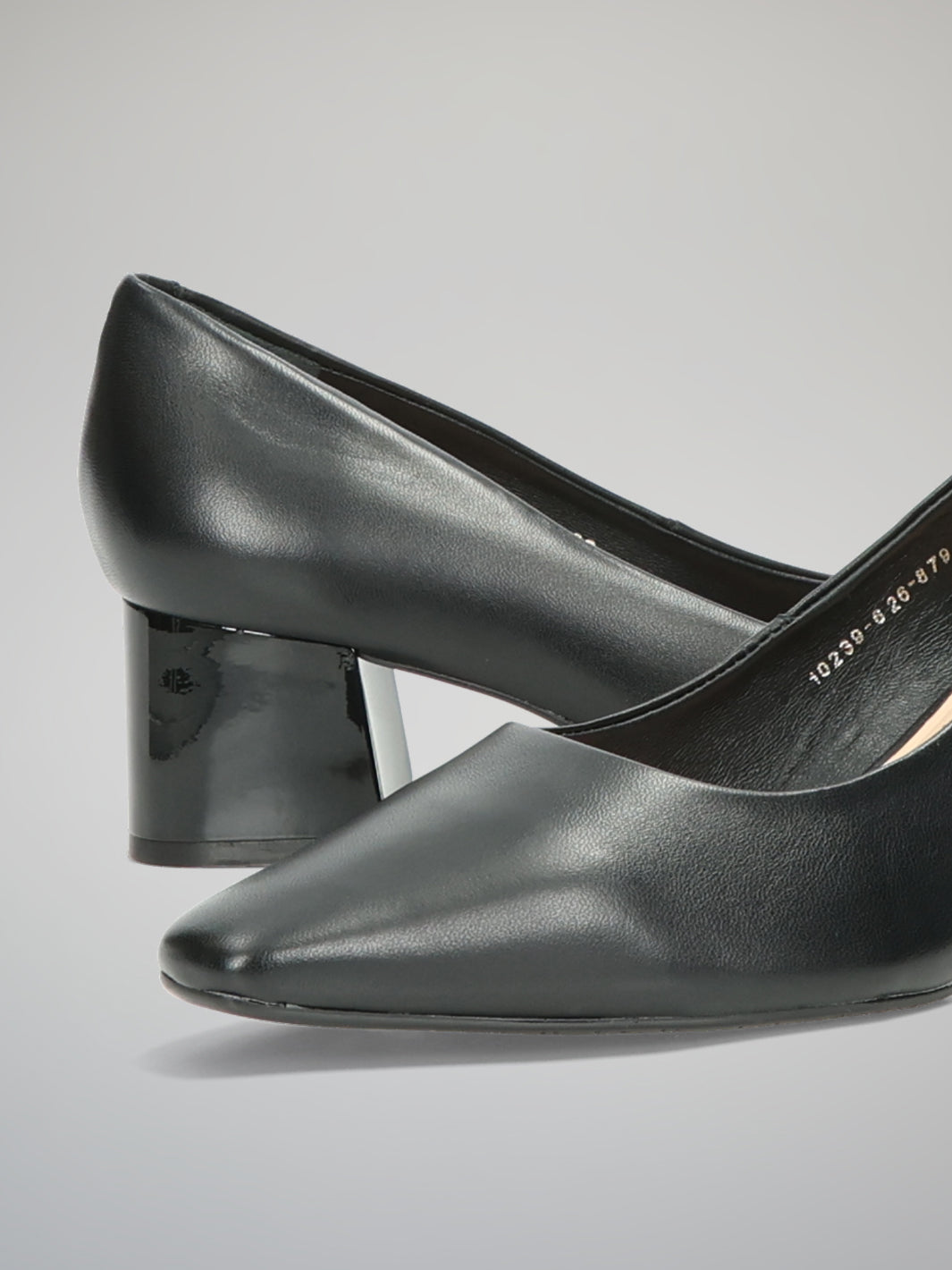 LEATHER HEELS - BLACK