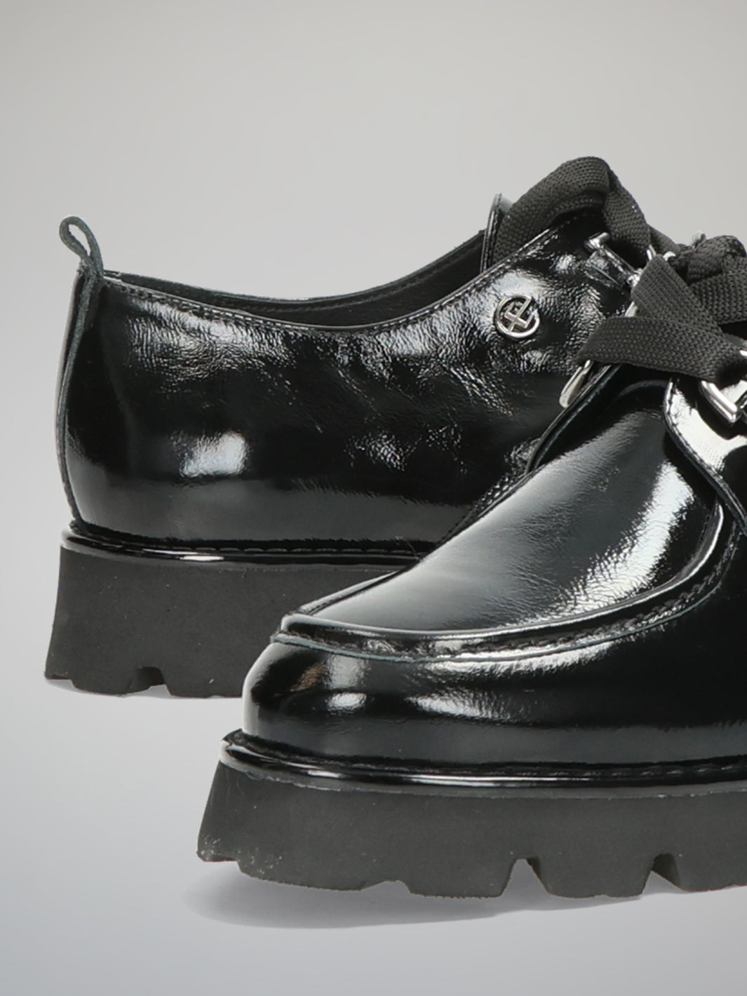LEATHER SHOES - BLACK