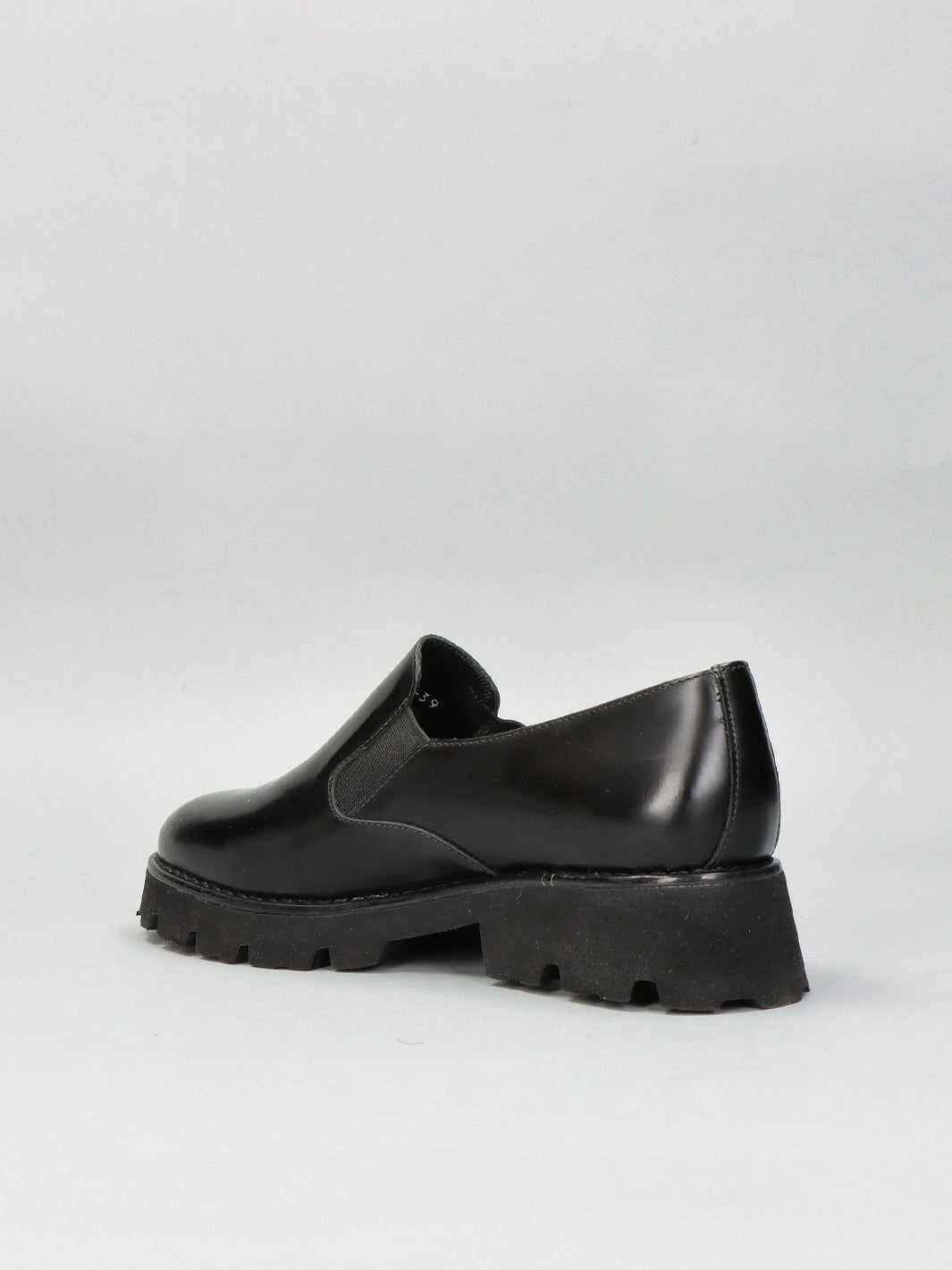 LEATHER LOW SHOES - BLACK
