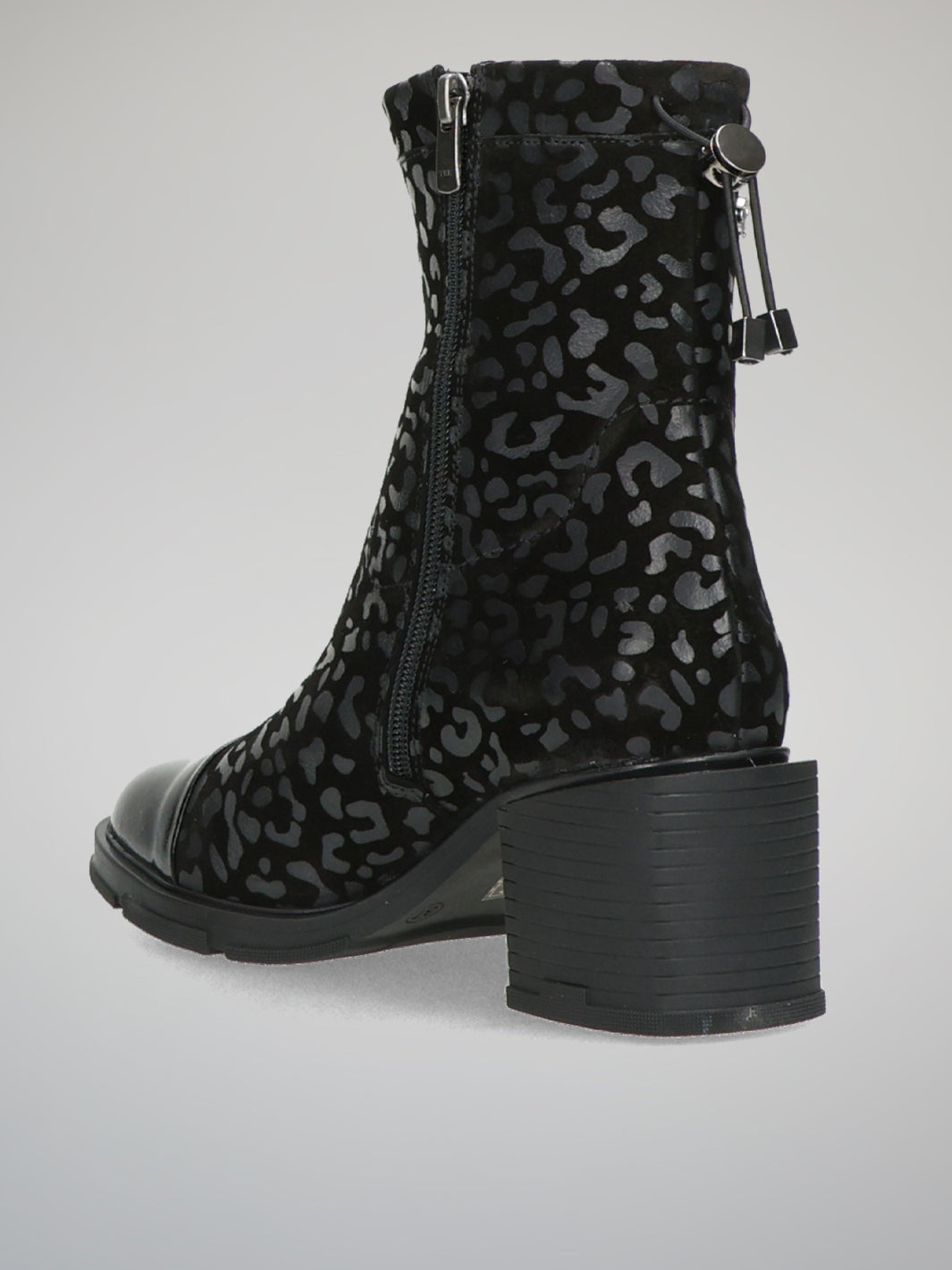 CASUAL ANKLE BOOTS - BLACK