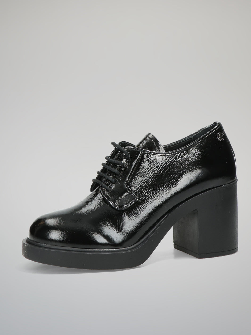 LEATHER SHOES - BLACK