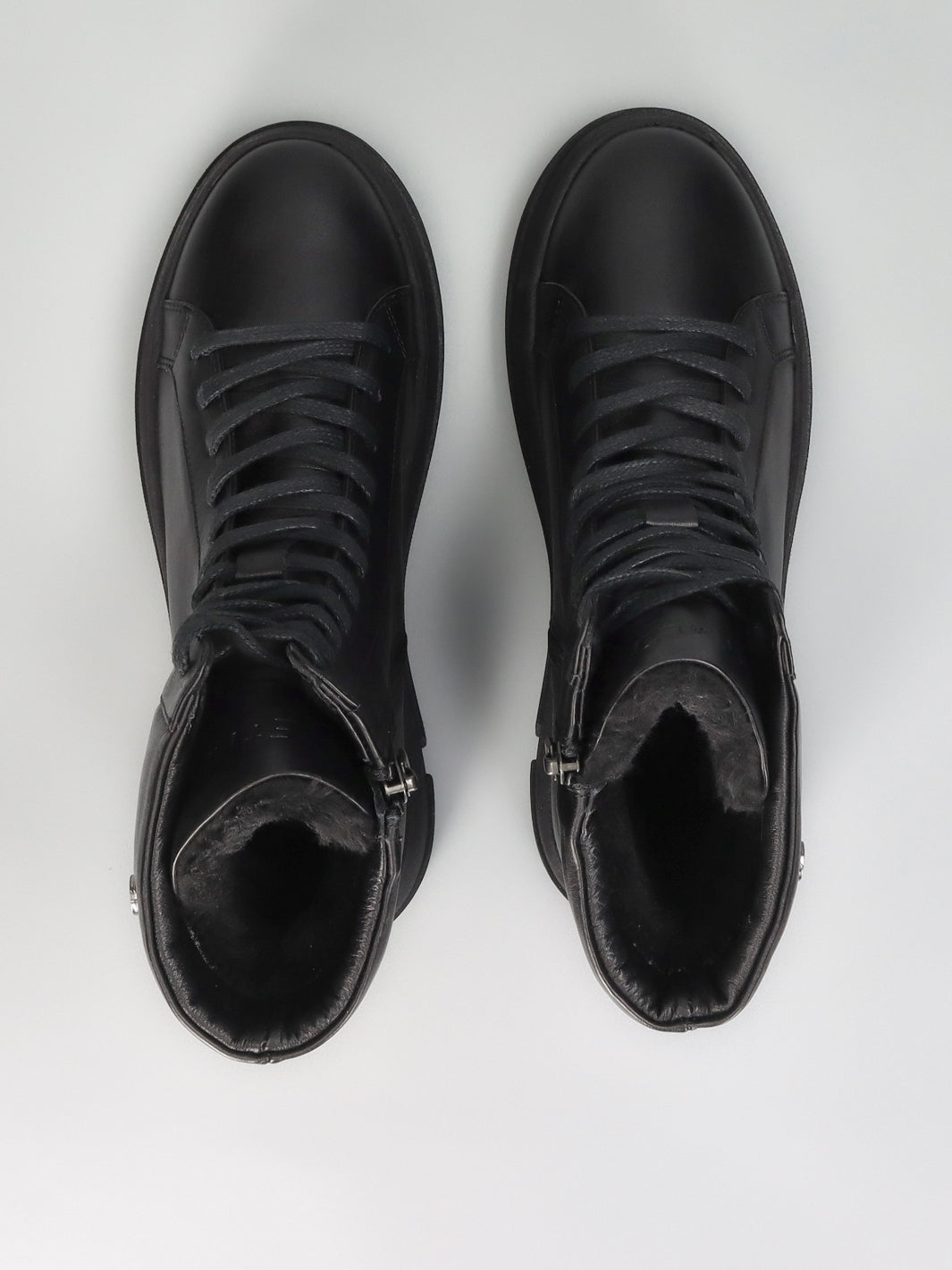LEATHER ANKLE BOOTS - BLACK