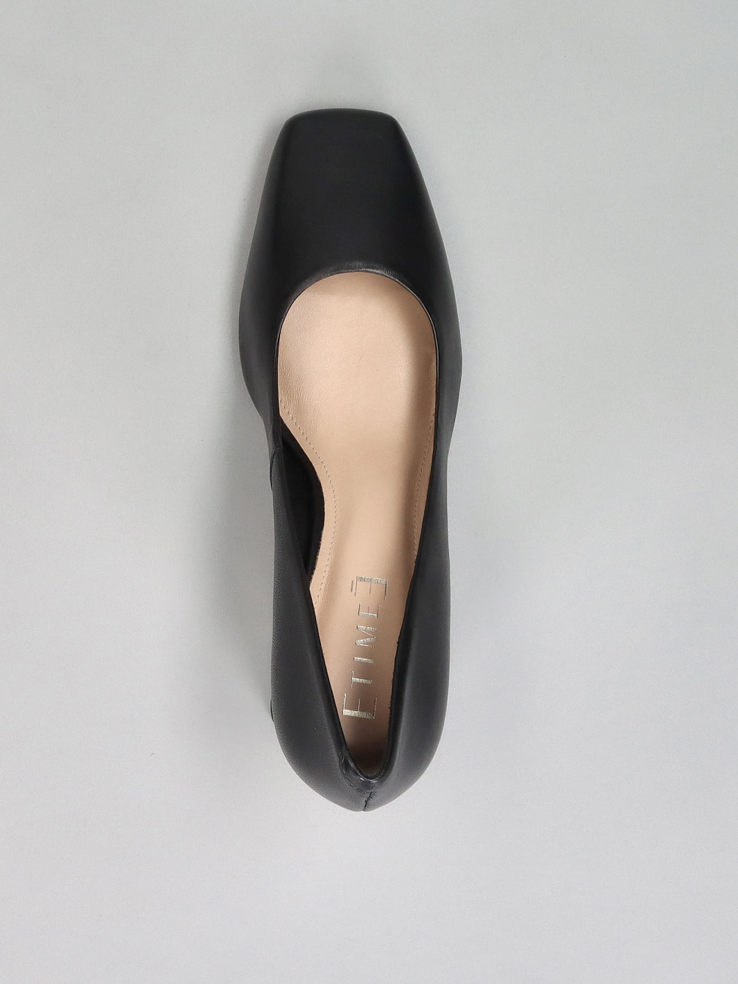 LEATHER PUMPS - BLACK