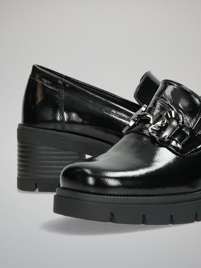 LEATHER LOW SHOES - BLACK