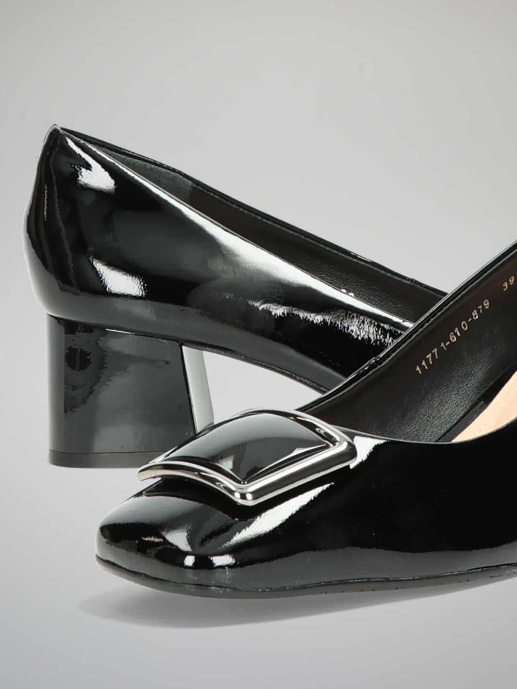 LEATHER HEELS - BLACK