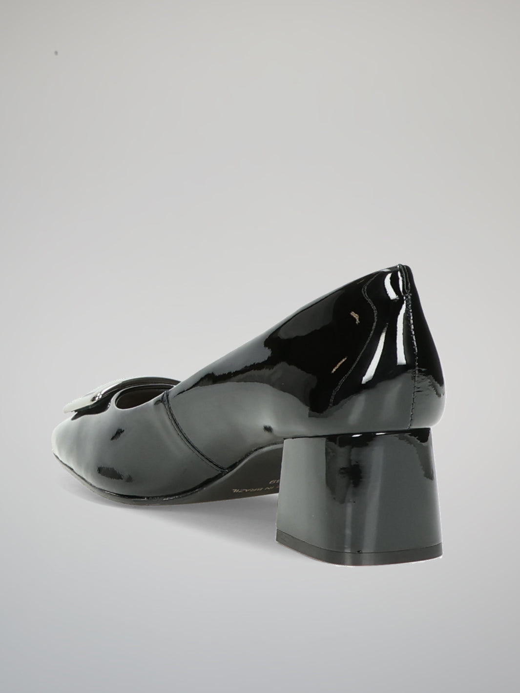 LEATHER HEELS - BLACK