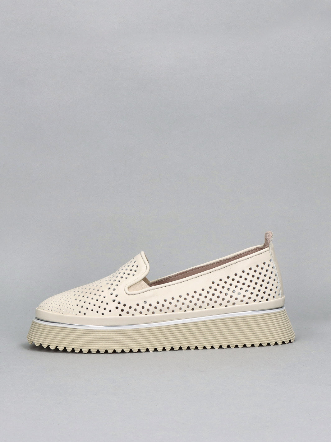 LEATHER LOW SHOES - BEIGE/WHITE