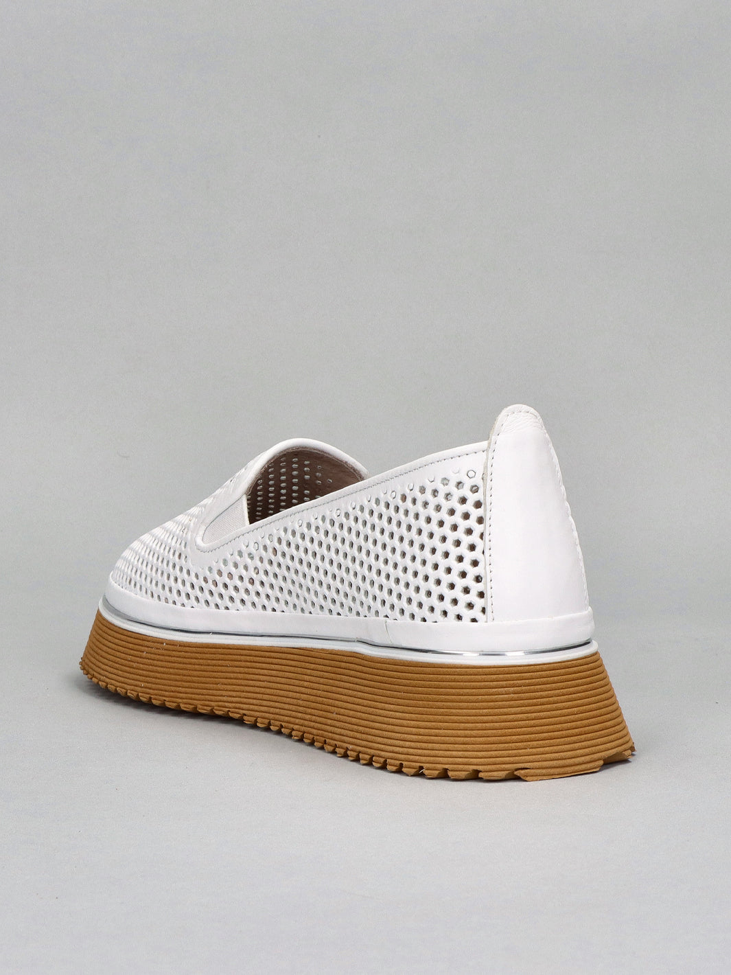 LEATHER LOW SHOES - WHITE