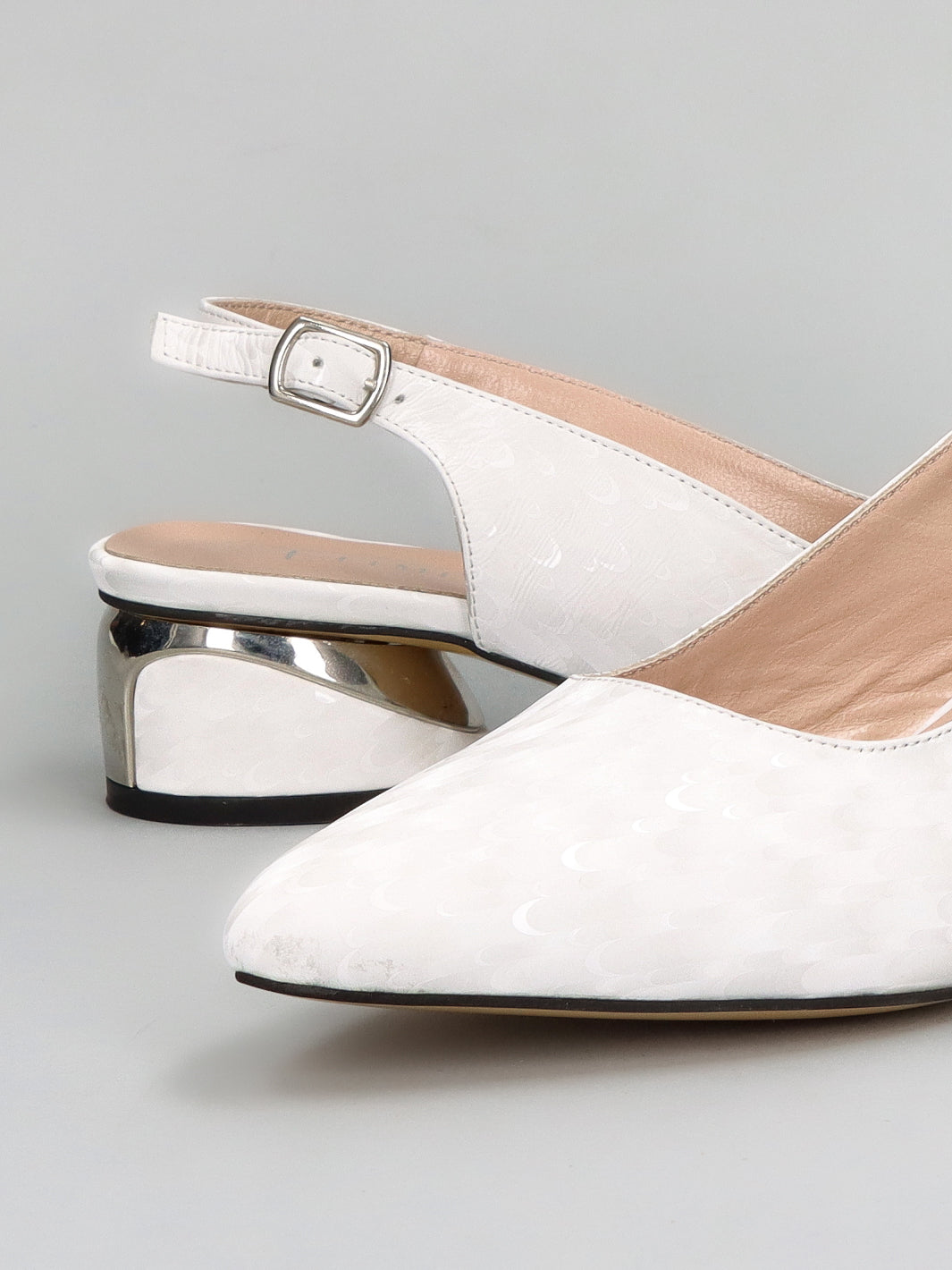 LEATHER SLINGS - WHITE
