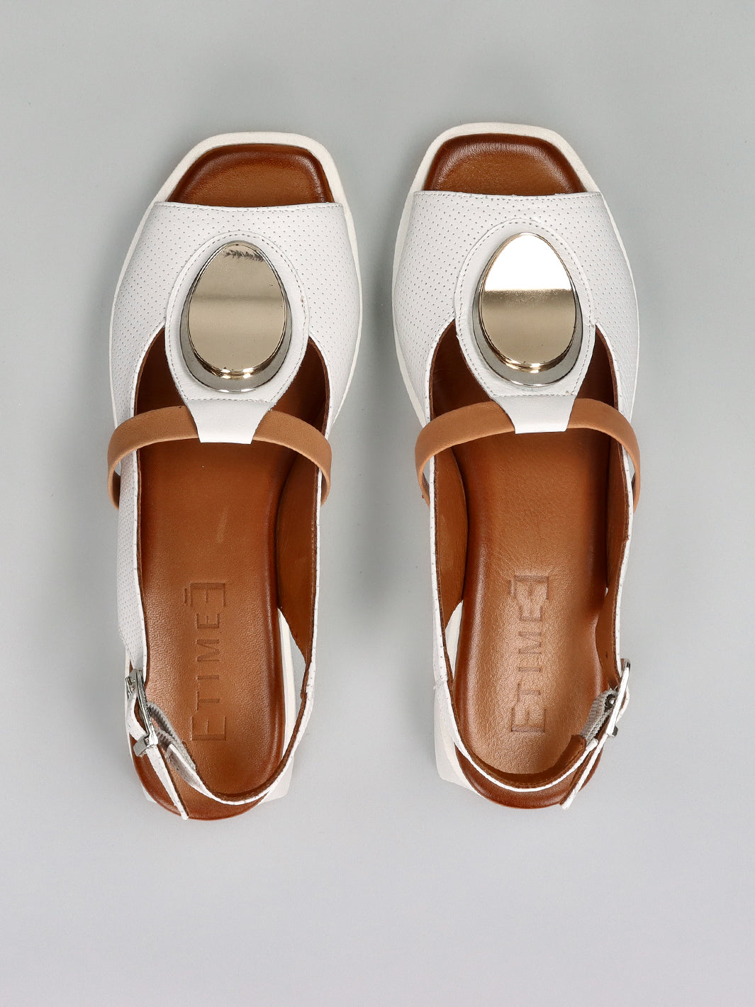 LEATHER SANDALS - WHITE
