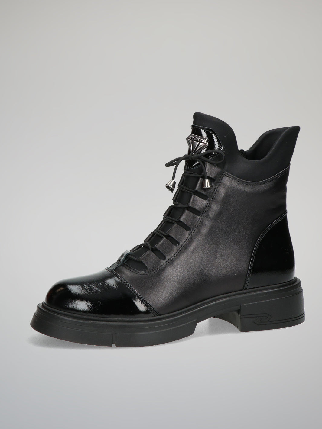 LEATHER ANKLE BOOTS - BLACK