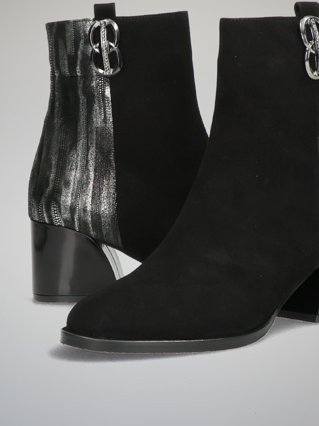 ANKLE BOOTS - BLACK