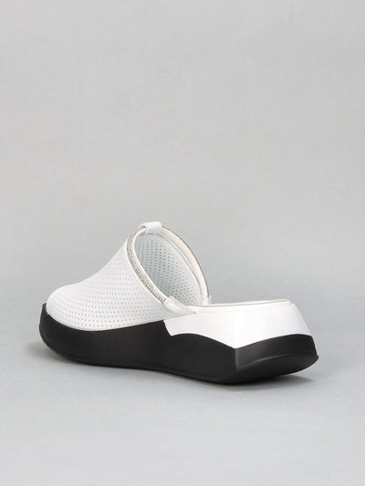 LEATHER SLIPPERS - WHITE