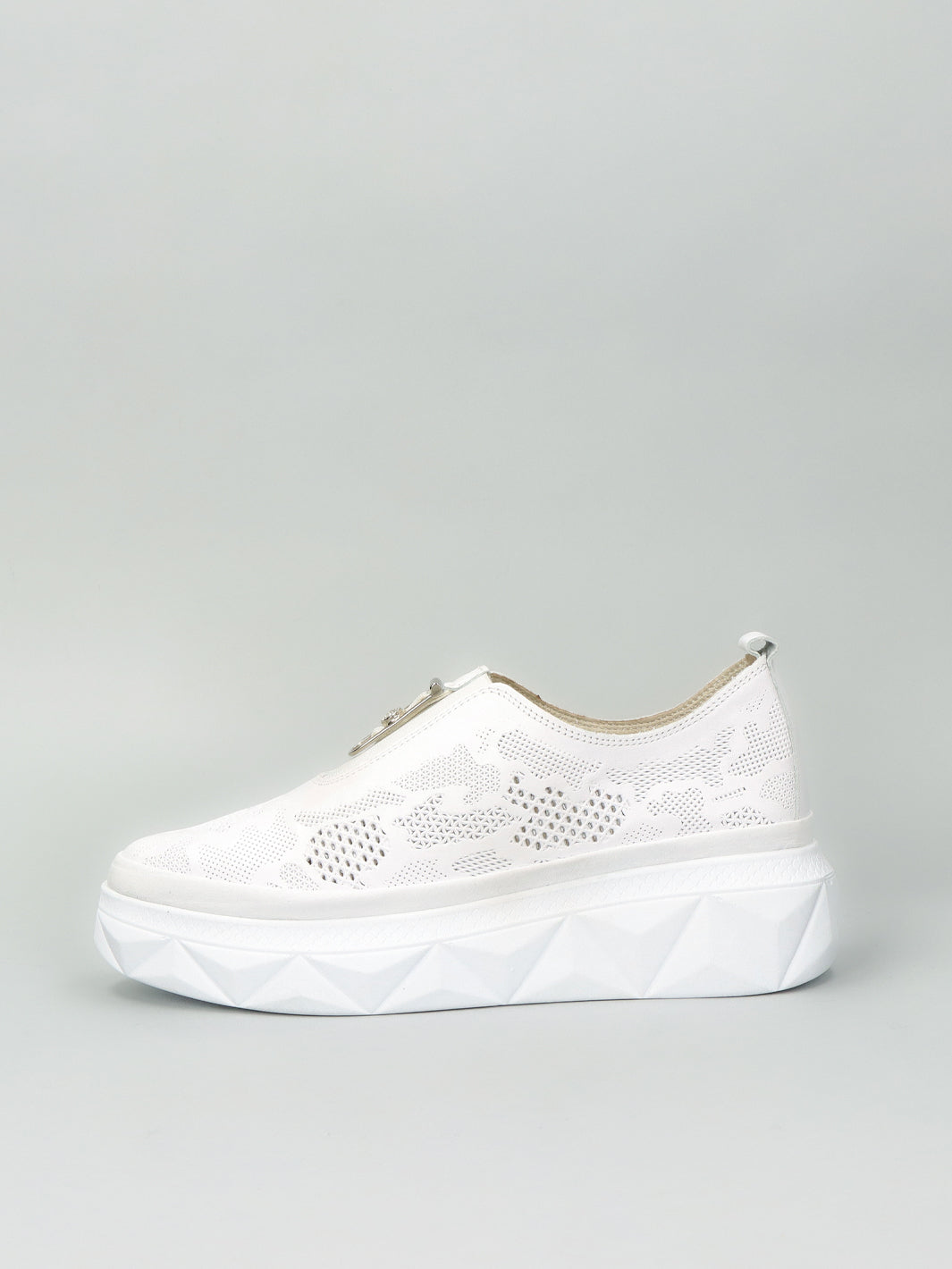 LEATHER SNEAKER - WHITE
