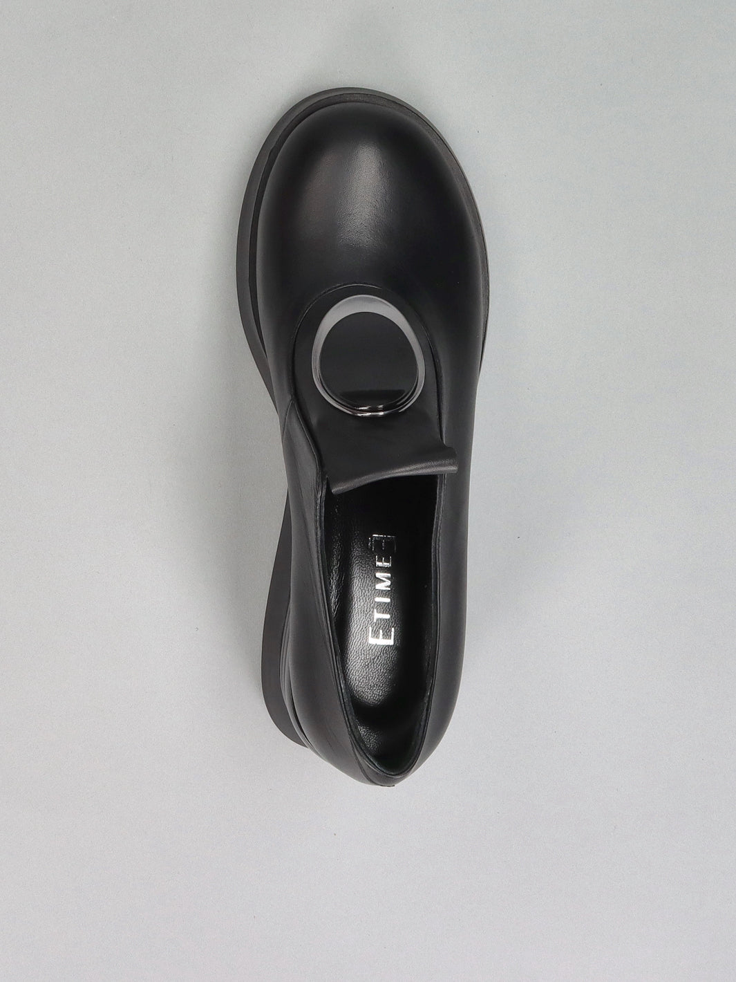 LEATHER LOW SHOES - BLACK