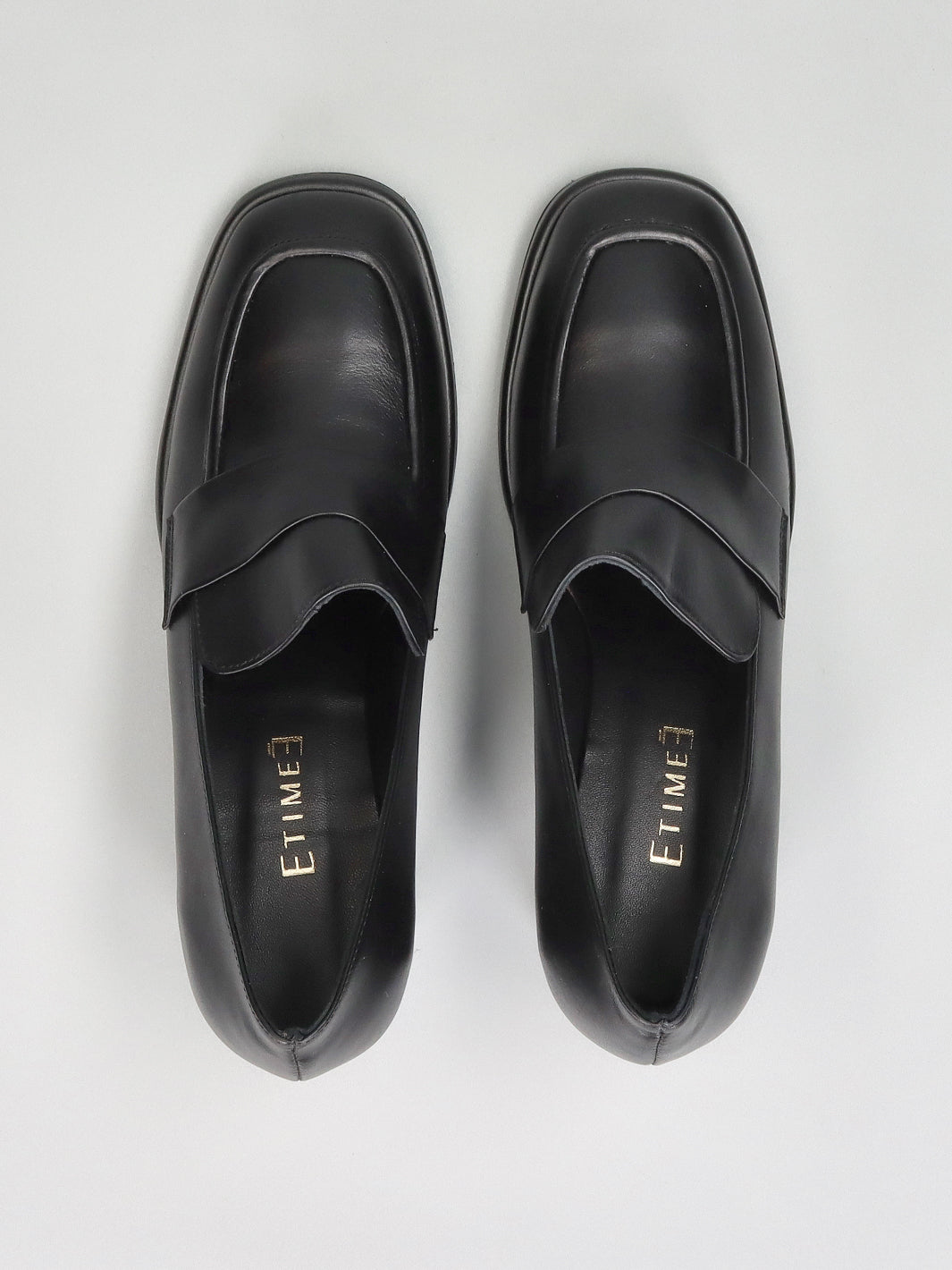LEATHER LOW SHOES - BLACK