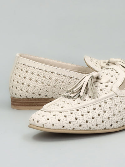 LEATHER MOCCASINS - BEIGE