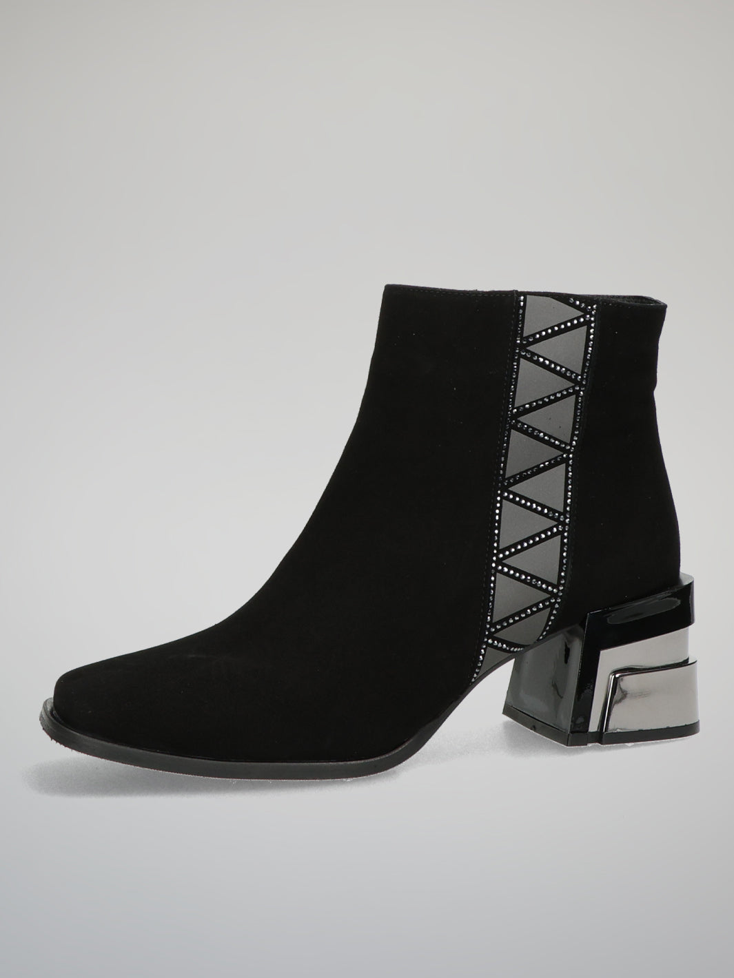 ELEGANT ANKLE BOOTS - BLACK