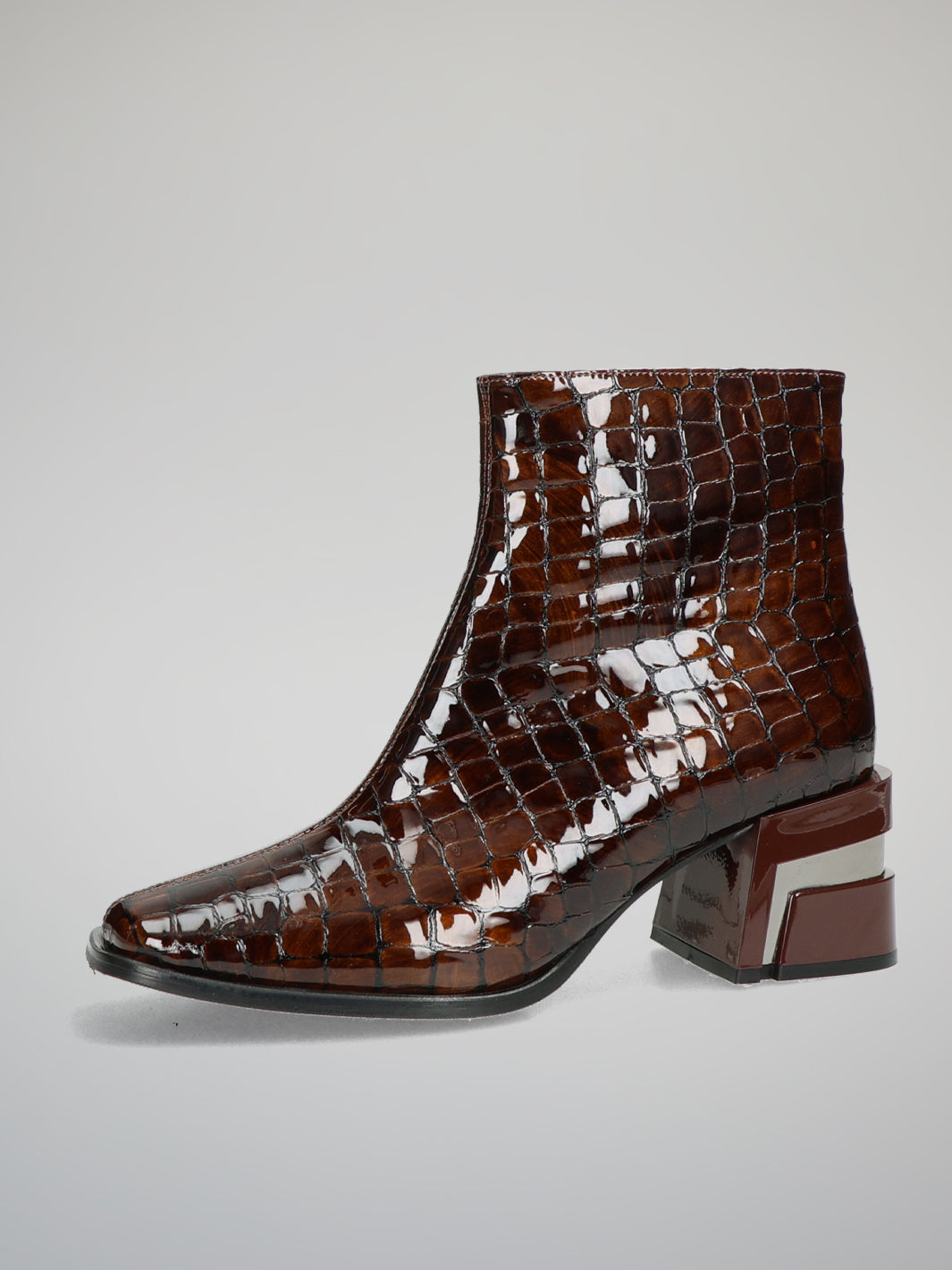 ELEGANT ANKLE BOOTS - BROWN