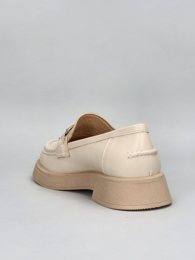 LEATHER MOCCASINS - BEIGE