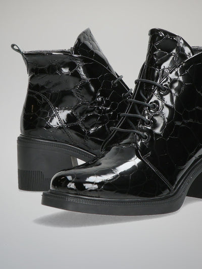 LEATHER ANKLE BOOTS - BLACK
