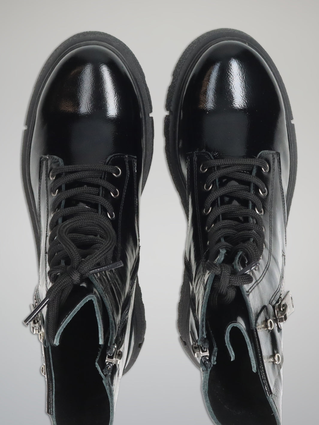 LEATHER ANKLE BOOTS - BLACK