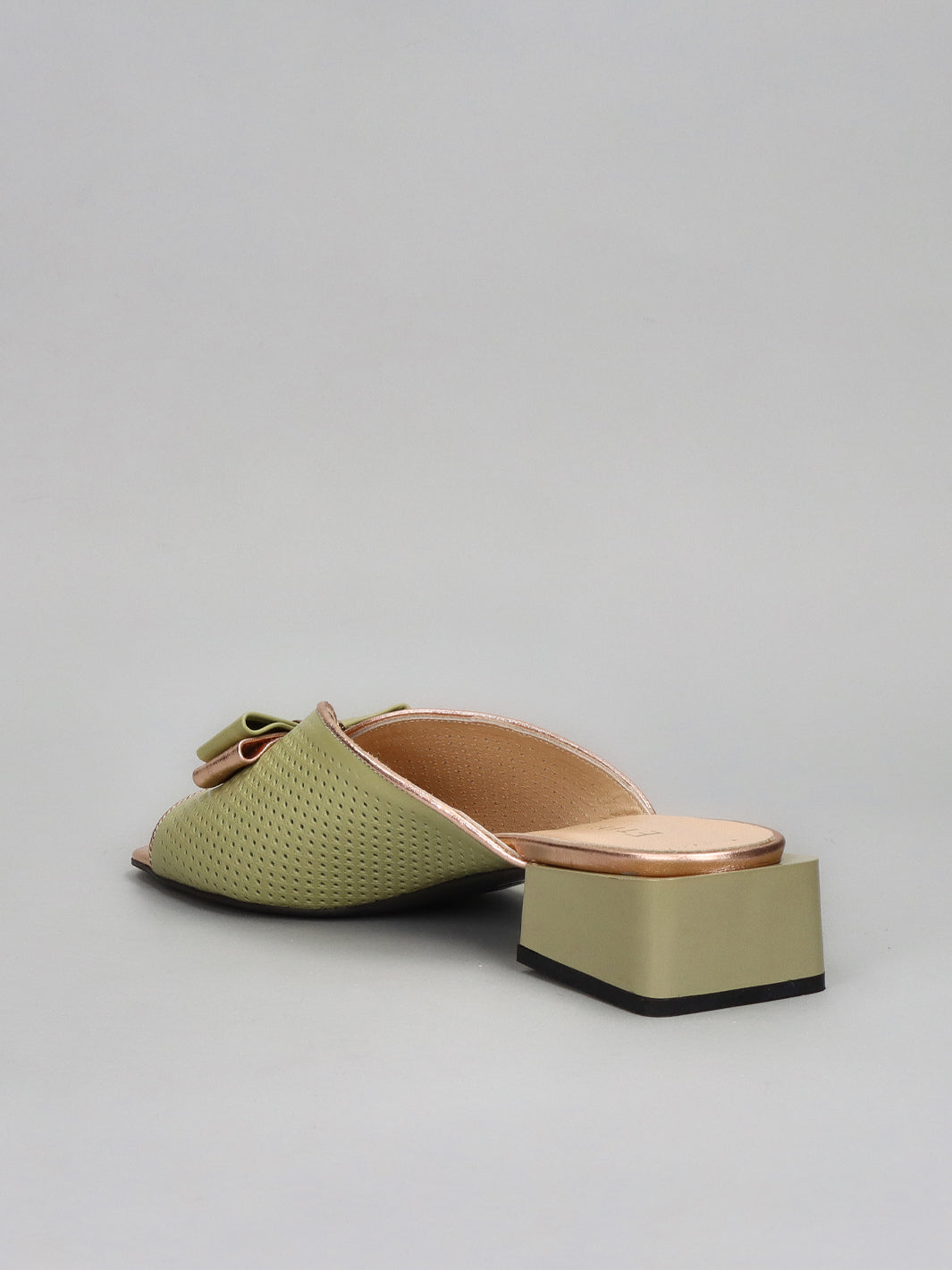 LEATHER SLIPPERS - GREEN
