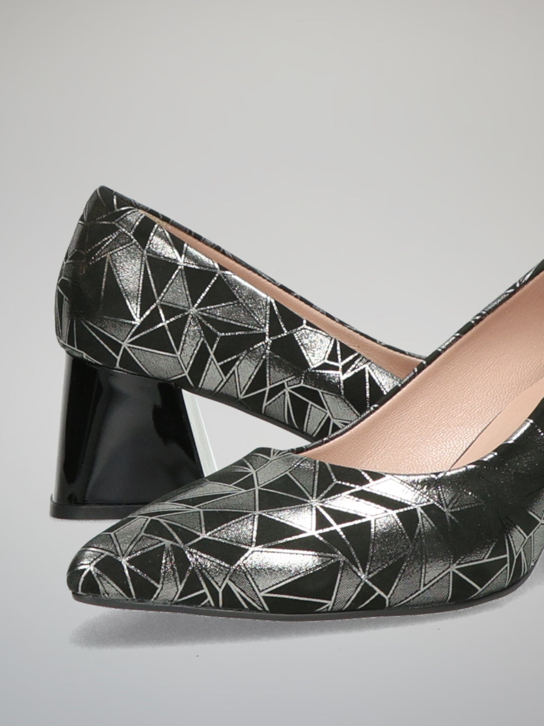 ELEGANT PUMPS - BLACK
