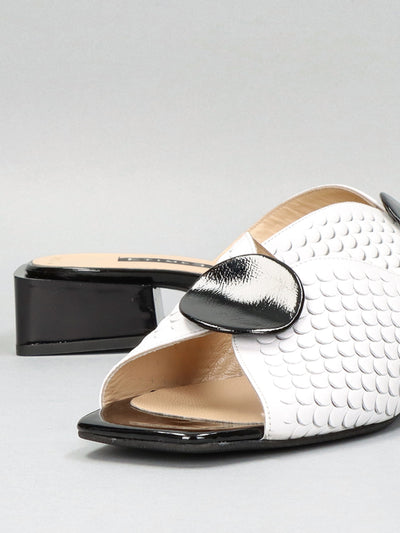 LEATHER SLIPPERS - WHITE