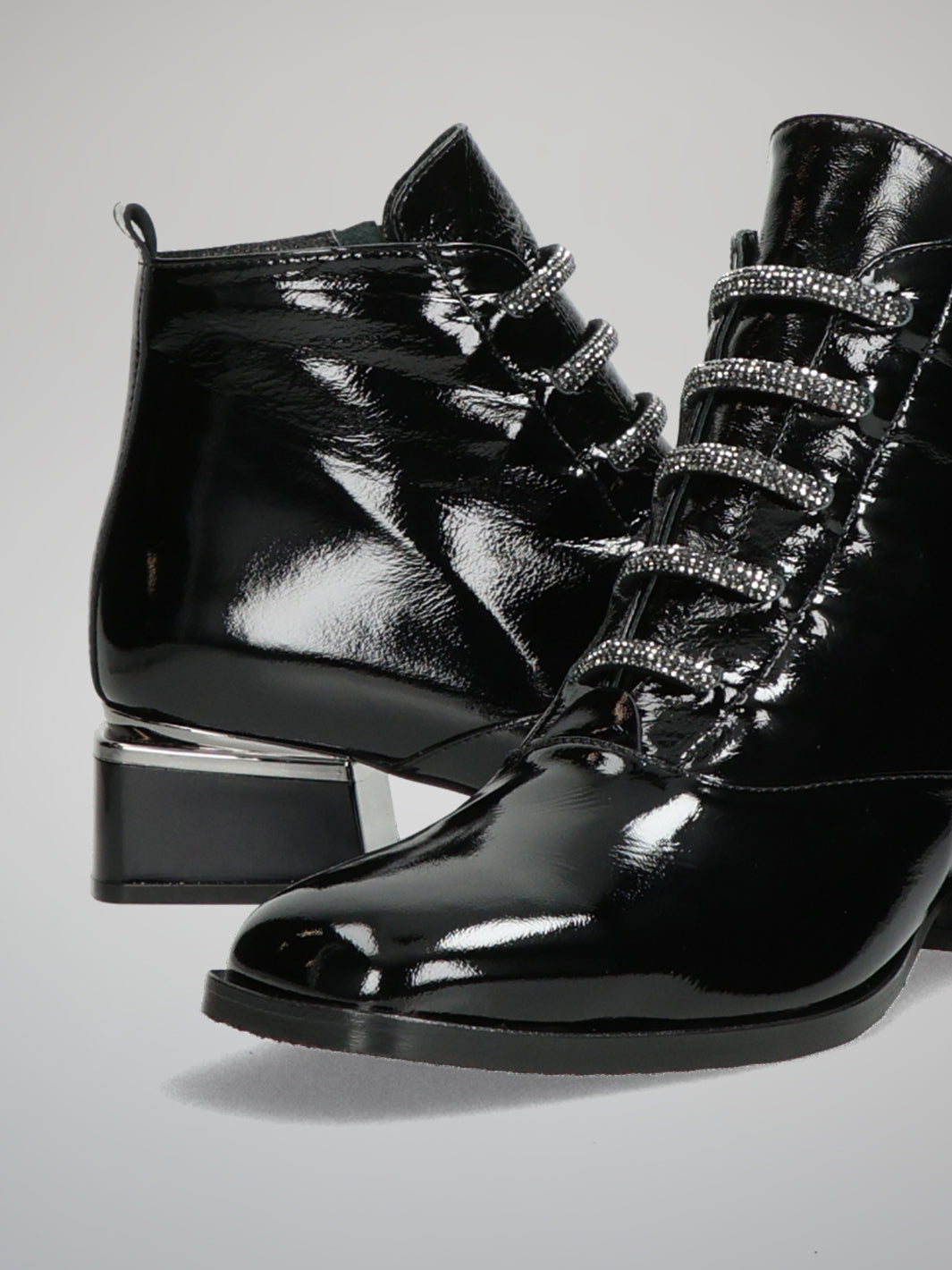 ANKLE BOOTS - BLACK