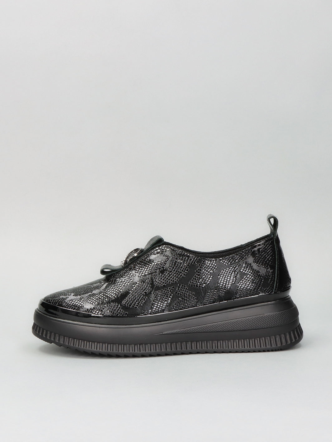 LEATHER SNEAKER - BLACK