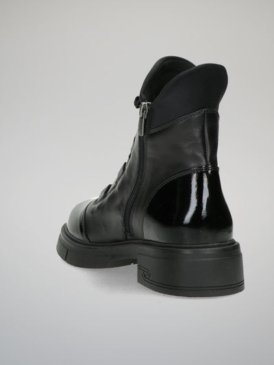 LEATHER ANKLE BOOTS - BLACK